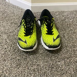 Brooks PureFlow 5 Running Shoes Neon Yellow than green/black Men’s Size 8M